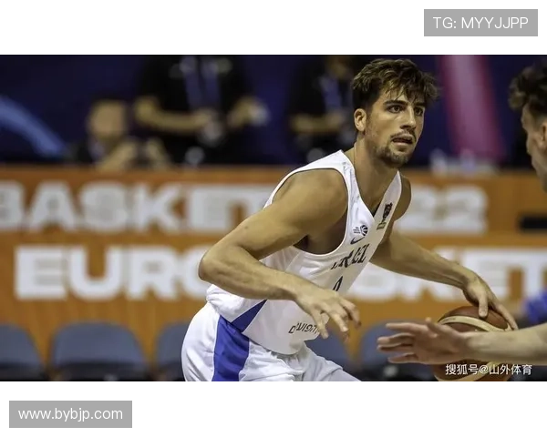 阿夫迪亚场均255分68板年薪1375万被誉为全联盟性价比之王